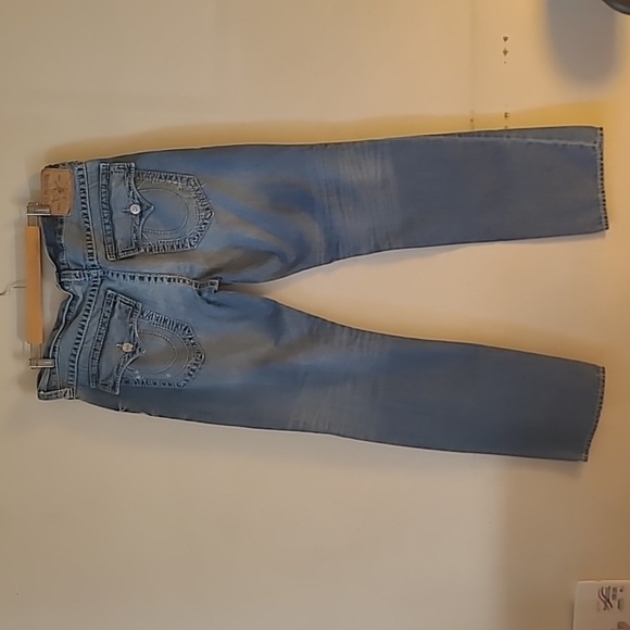 True Religion mens blue jeans. Acid wash. Patch legs. Size 38. New without tag. - Picture 4 of 10